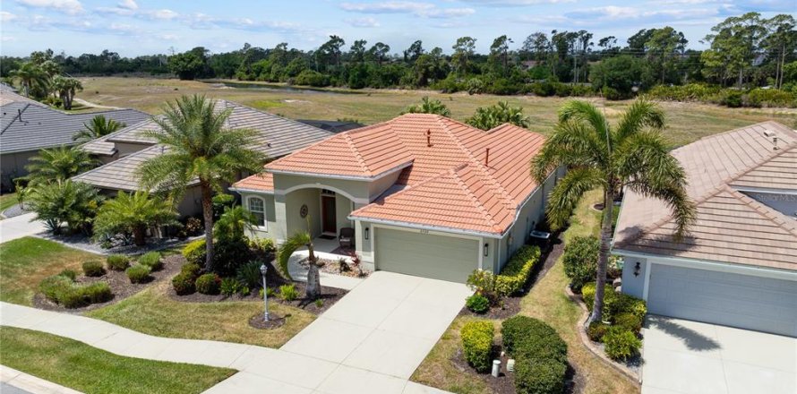 Villa ou maison à North Port, Floride 3 chambres, 167.04 m2 № 2102795