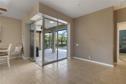 Villa ou maison à vendre à North Port, Floride: 3 chambres, 167.04 m2 № 2102795 - photo 10