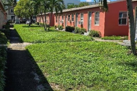 Casa en alquiler en Hollywood, Florida, 37.16 m2 № 2047453 - foto 4