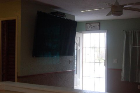 Casa en venta en Kissimmee, Florida, 3 dormitorios, 123.56 m2 № 1521726 - foto 4