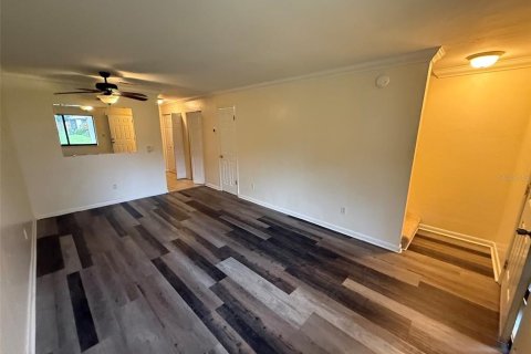 Copropriété à louer à Gainesville, Floride: 2 chambres, 83.61 m2 № 2413779 - photo 2