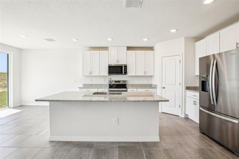 House in Brooksville, Florida 4 bedrooms, 184.69 sq.m. № 1526413 - photo 2
