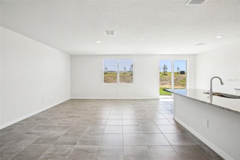 House in Brooksville, Florida 4 bedrooms, 184.69 sq.m. № 1526413 - photo 11