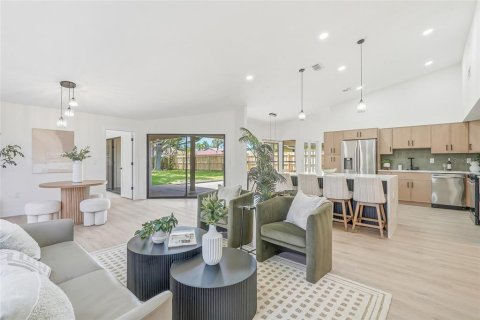 Casa en venta en Bradenton, Florida, 4 dormitorios, 213.3 m2 № 2383372 - foto 4
