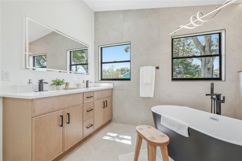 Casa en venta en Bradenton, Florida, 4 dormitorios, 213.3 m2 № 2383372 - foto 30