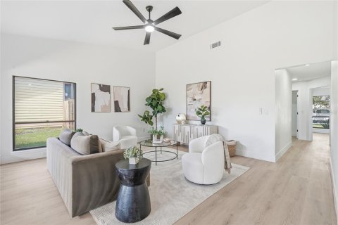 Casa en venta en Bradenton, Florida, 4 dormitorios, 213.3 m2 № 2383372 - foto 22