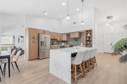 Casa en venta en Bradenton, Florida, 4 dormitorios, 213.3 m2 № 2383372 - foto 11