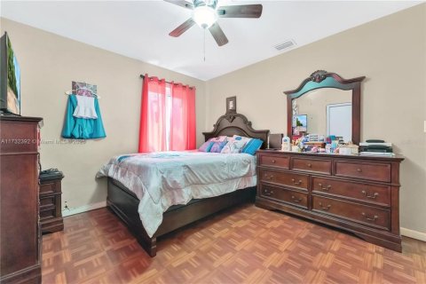 Casa en venta en North Miami, Florida, 3 dormitorios, 123.75 m2 № 1622001 - foto 10