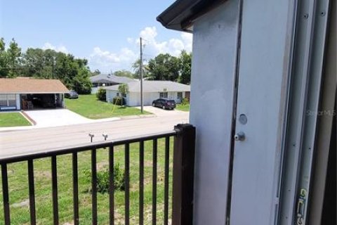 Condominio en alquiler en Port Charlotte, Florida, 2 dormitorios, 89.19 m2 № 1778618 - foto 15