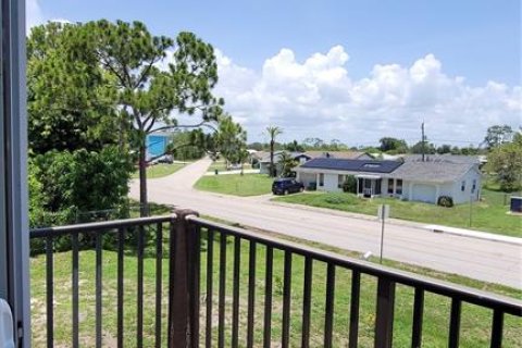 Condominio en alquiler en Port Charlotte, Florida, 2 dormitorios, 89.19 m2 № 1778618 - foto 14