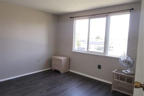 Condominio en alquiler en Port Charlotte, Florida, 2 dormitorios, 89.19 m2 № 1778618 - foto 12