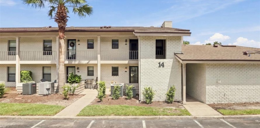 Condominio en Orlando, Florida, 2 dormitorios  № 2419212