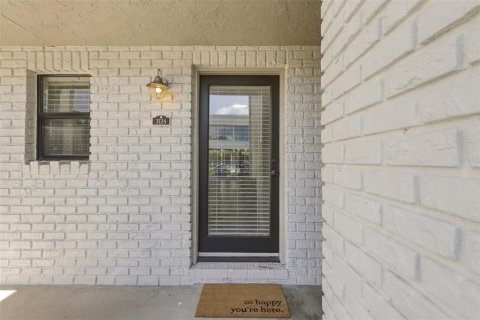 Condominio en venta en Orlando, Florida, 2 dormitorios, 82.68 m2 № 2419212 - foto 2