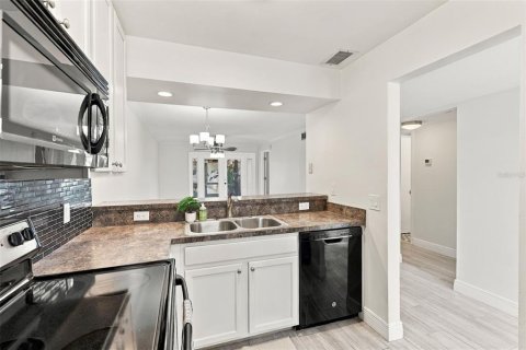 Condominio en venta en Orlando, Florida, 2 dormitorios, 82.68 m2 № 2419212 - foto 5