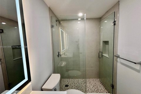 Commercial property in Hialeah, Florida 1 bedroom, 46.45 sq.m. № 2067606 - photo 16