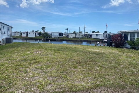 Land in North Port, Florida № 2162421 - photo 4