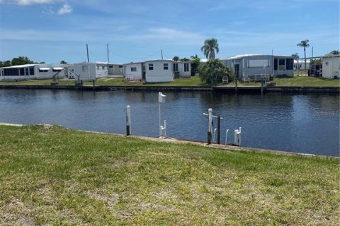 Land in North Port, Florida № 2162421 - photo 9