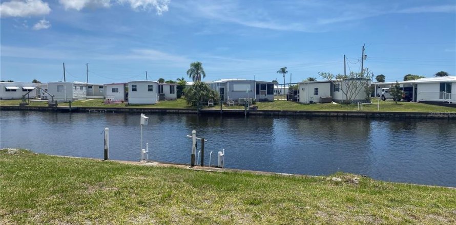 Land in North Port, Florida № 2162421