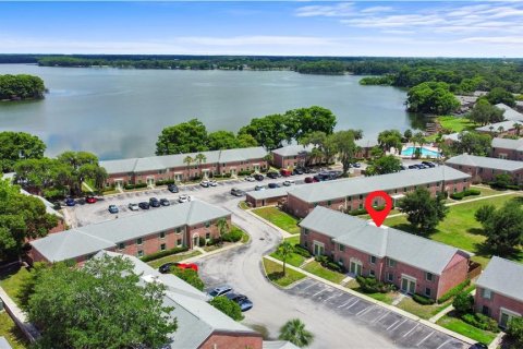 Condo in Casselberry, Florida, 2 bedrooms № 2094863 - photo 4