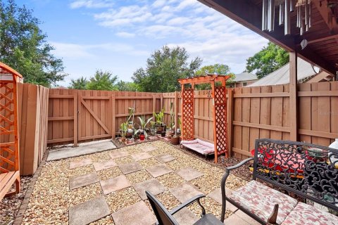 Condo in Casselberry, Florida, 2 bedrooms № 2094863 - photo 18