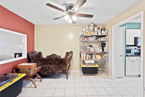Condo in Casselberry, Florida, 2 bedrooms № 2094863 - photo 15