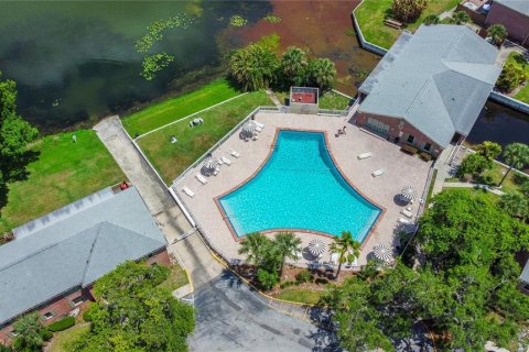 Condo in Casselberry, Florida, 2 bedrooms № 2094863 - photo 3