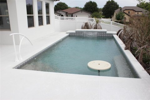 Villa ou maison à vendre à Clermont, Floride: 4 chambres, 308.34 m2 № 2285473 - photo 9