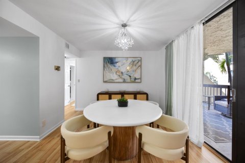 Снять в аренду кондоминиум в Делрей-Бич, Флорида 3 комнаты, 119.84м2, № 2153999 - фото 6