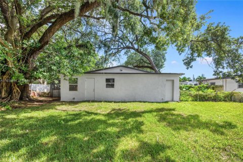 House in West Park, Florida 3 bedrooms, 80.27 sq.m. № 1830115 - photo 26