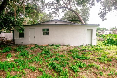 House in West Park, Florida 3 bedrooms, 80.27 sq.m. № 1830115 - photo 6