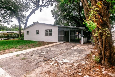 House in West Park, Florida 3 bedrooms, 80.27 sq.m. № 1830115 - photo 3