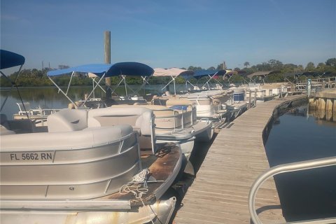 Propiedad comercial en venta en New Smyrna Beach, Florida, 50.45 m2 № 2125505 - foto 9