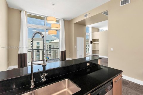 Condominio en venta en Miami, Florida, 2 dormitorios, 88.91 m2 № 1871873 - foto 1