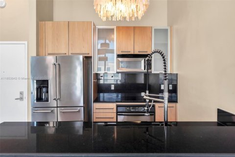 Condominio en venta en Miami, Florida, 2 dormitorios, 88.91 m2 № 1871873 - foto 5
