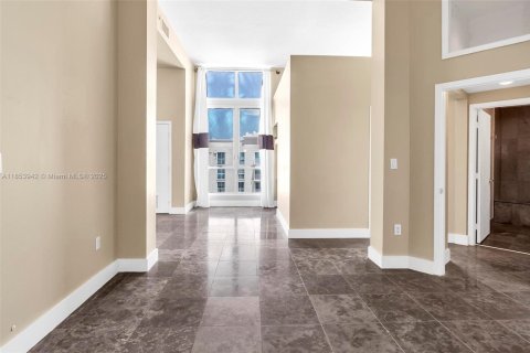 Condominio en venta en Miami, Florida, 2 dormitorios, 88.91 m2 № 1871873 - foto 24