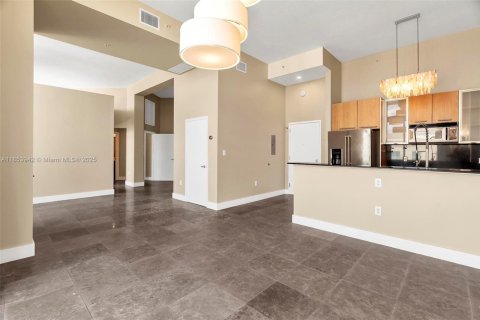 Condominio en venta en Miami, Florida, 2 dormitorios, 88.91 m2 № 1871873 - foto 16