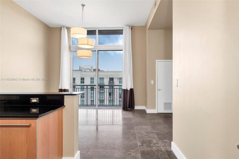 Condominio en venta en Miami, Florida, 2 dormitorios, 88.91 m2 № 1871873 - foto 2