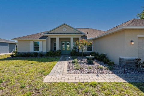 House in Punta Gorda, Florida 3 bedrooms, 188.59 sq.m. № 1630299 - photo 5