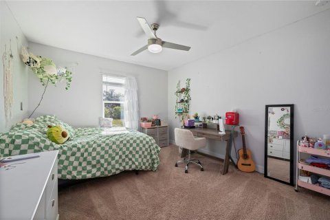 House in Punta Gorda, Florida 3 bedrooms, 188.59 sq.m. № 1630299 - photo 30