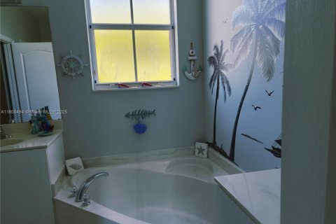 Townhouse in Homestead, Florida 4 bedrooms, 147.9 sq.m. № 1678963 - photo 5