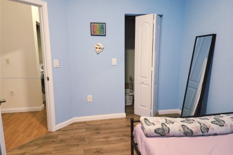 Townhouse in Homestead, Florida 4 bedrooms, 147.9 sq.m. № 1678963 - photo 9
