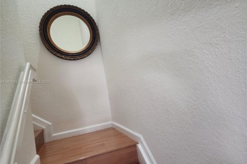 Townhouse in Homestead, Florida 4 bedrooms, 147.9 sq.m. № 1678963 - photo 30