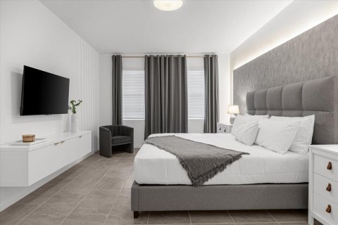 Купить виллу или дом в Киссимми, Флорида 6 комнат, 580.55м2, № 2205653 - фото 15