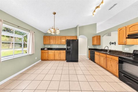 Villa ou maison à vendre à Edgewater, Floride: 4 chambres, 174.84 m2 № 2402972 - photo 6