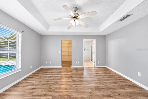 Villa ou maison à vendre à Edgewater, Floride: 4 chambres, 174.84 m2 № 2402972 - photo 17