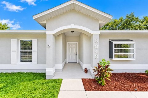 Villa ou maison à vendre à Edgewater, Floride: 4 chambres, 174.84 m2 № 2402972 - photo 2