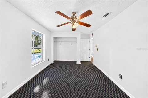 Villa ou maison à vendre à Edgewater, Floride: 4 chambres, 174.84 m2 № 2402972 - photo 26