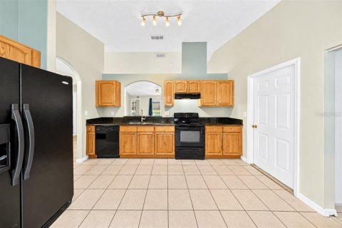 Villa ou maison à vendre à Edgewater, Floride: 4 chambres, 174.84 m2 № 2402972 - photo 7