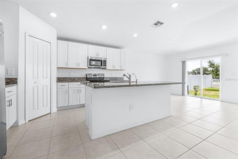 Villa ou maison à vendre à Bartow, Floride: 4 chambres, 179.86 m2 № 2199255 - photo 17