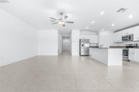 Villa ou maison à vendre à Bartow, Floride: 4 chambres, 179.86 m2 № 2199255 - photo 8